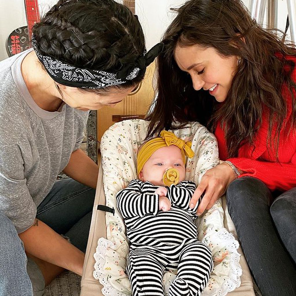Jessica Szohr mit ihrer Tochter Bowie und Nina Dobrev