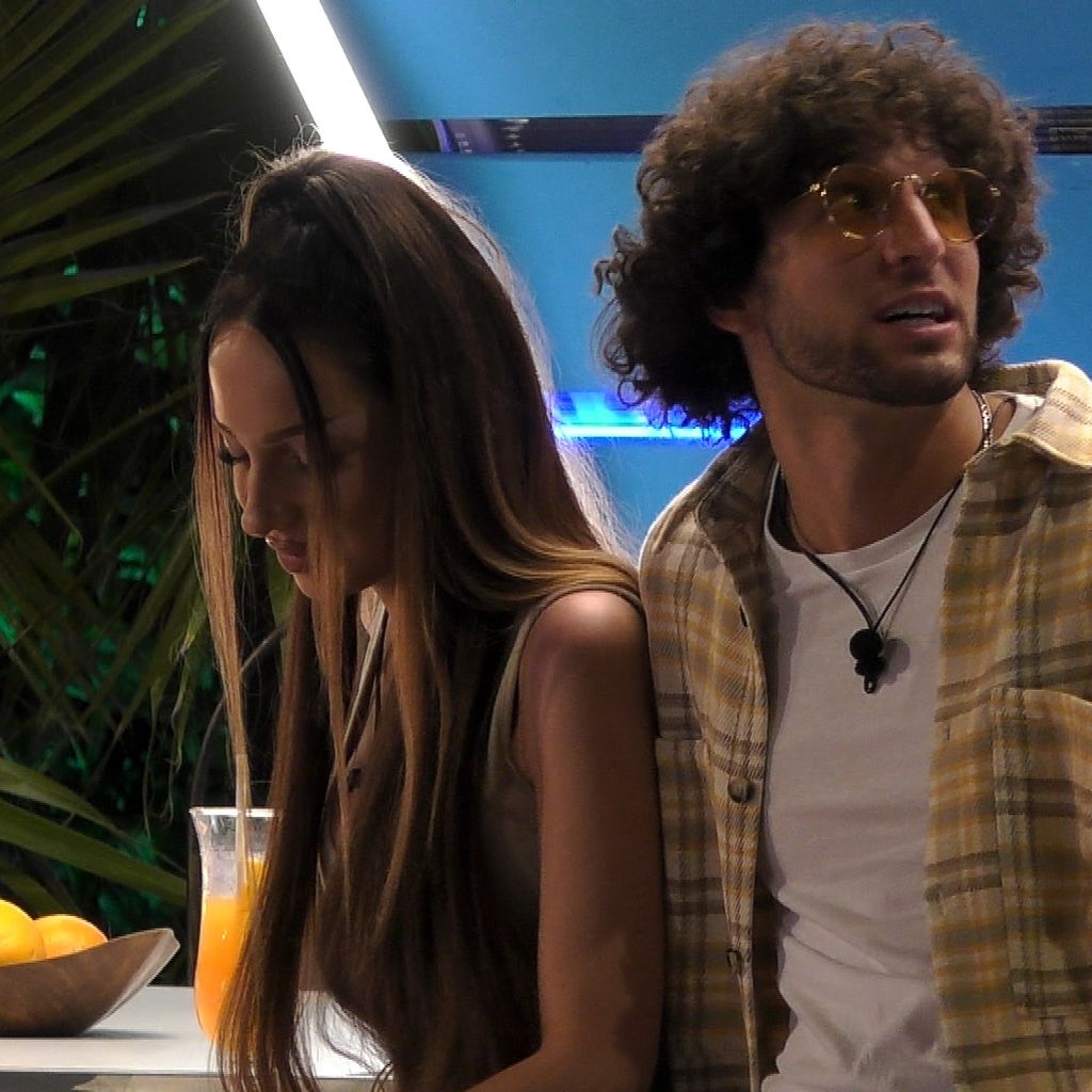 Jessica und Adriano bei "Love Island"