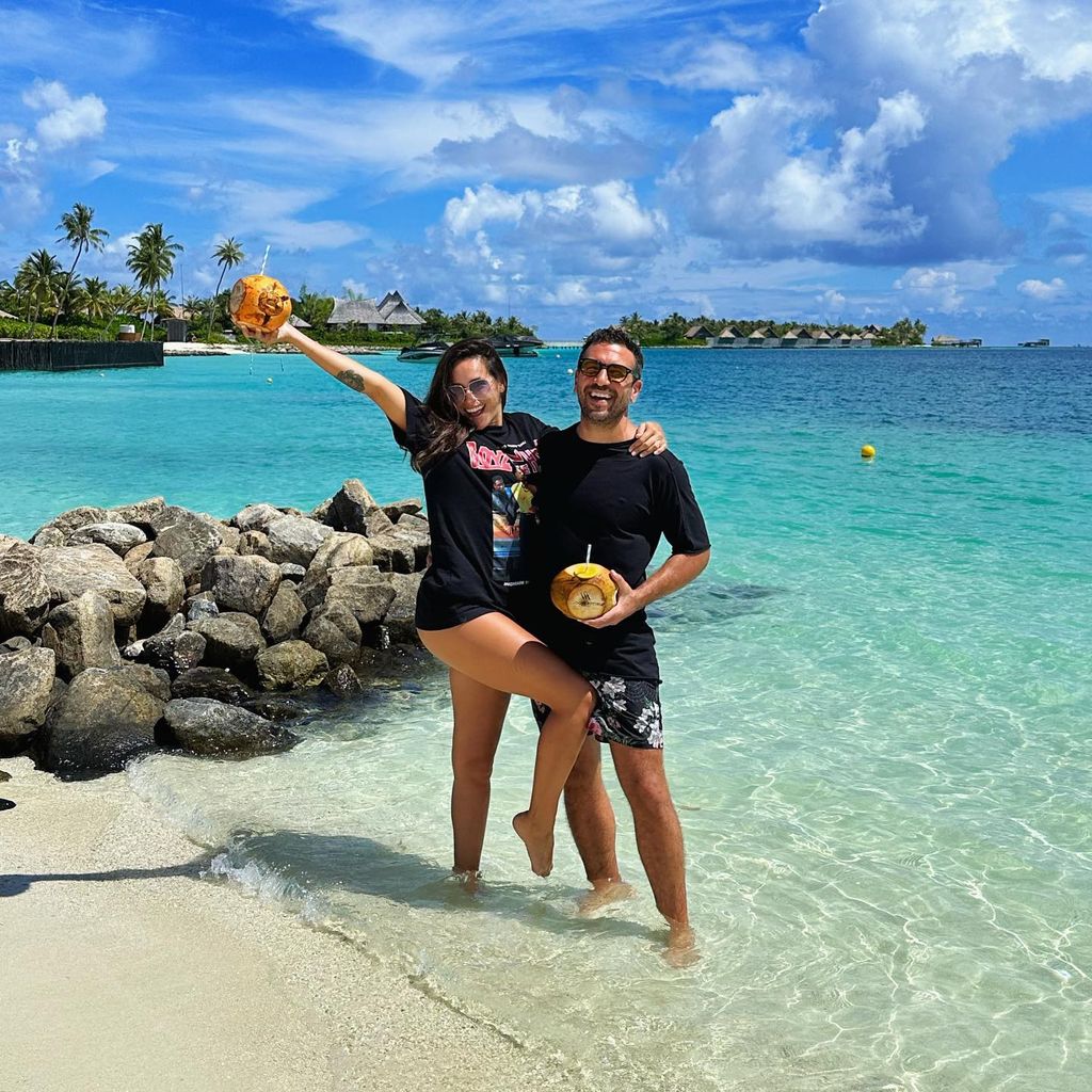 Jessica und Elyas M'Barek in ihren Flitterwochen