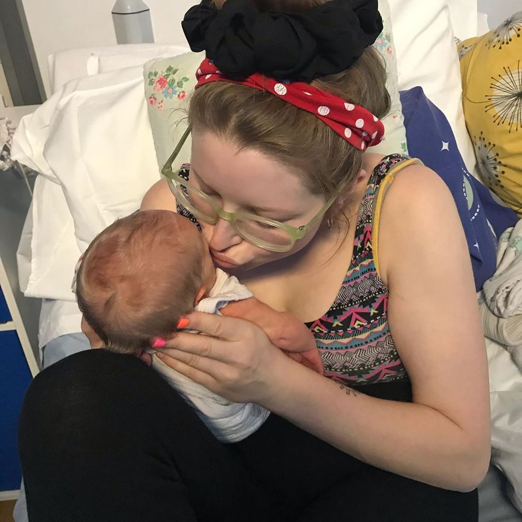 Jessie Cave mit Söhnchen Bam