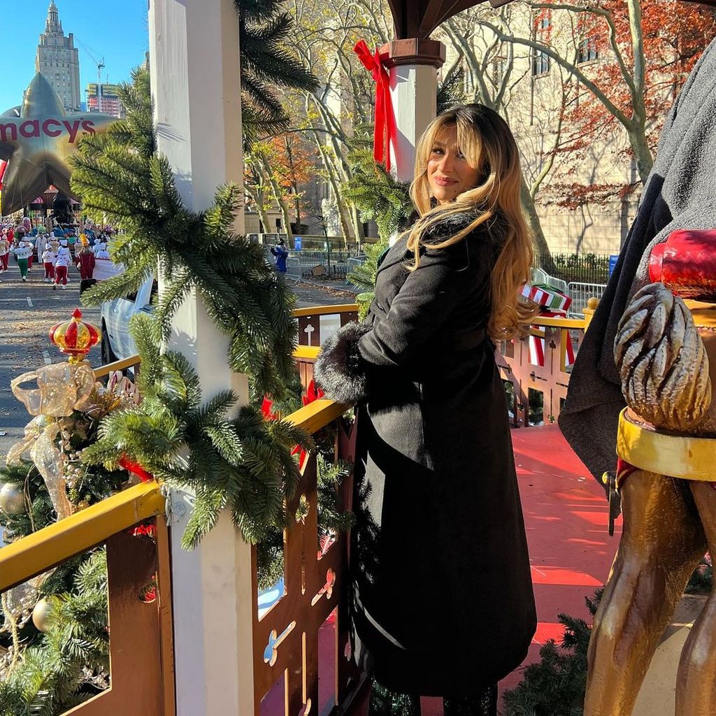 Jessie James Decker bei der Thanksgiving-Parade, November 2023