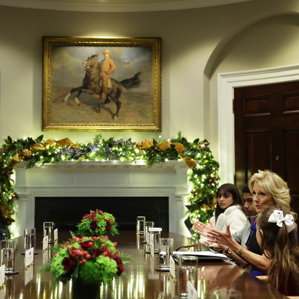 Jill Biden im Roosevelt-Zimmer im Weißen Haus, 2022