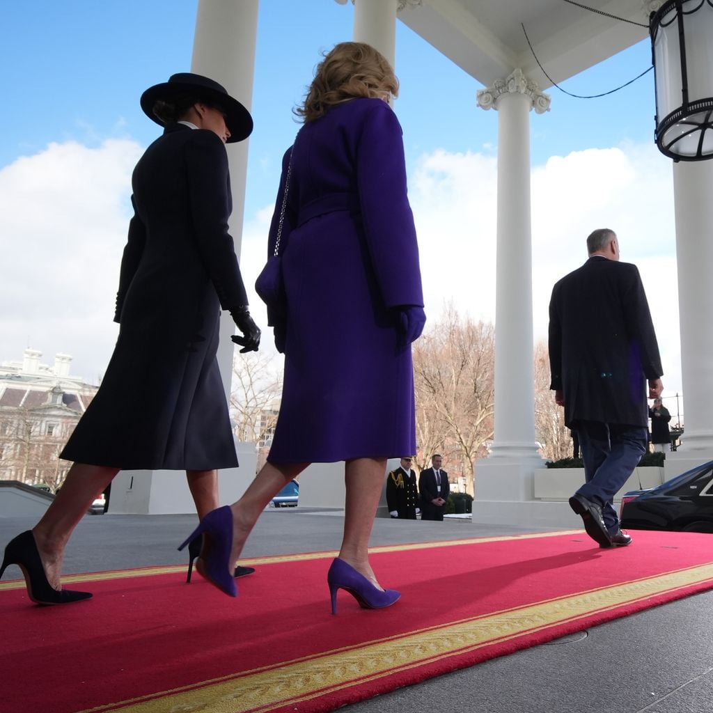 Jill Biden und Melania Trump verlassen das Weiße Haus vor der Amtseinführung von Donald Trump