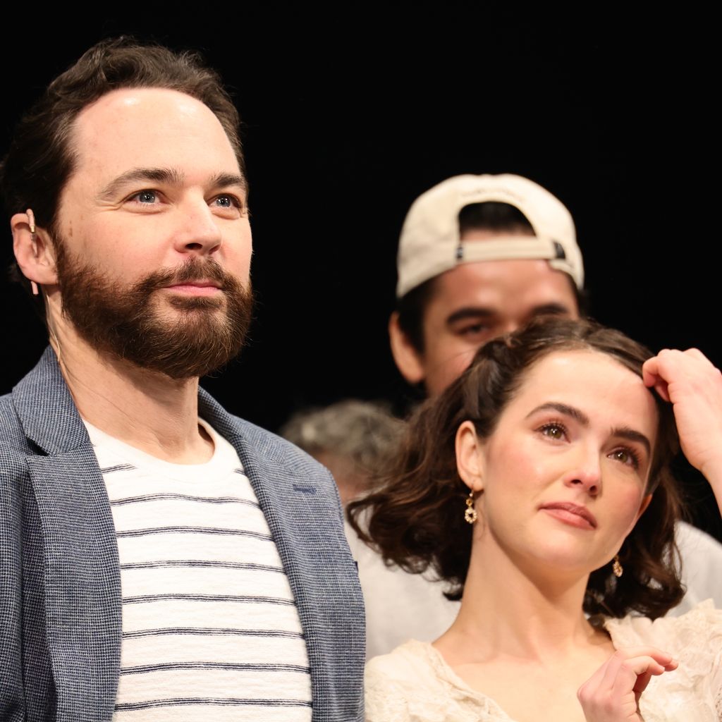 Jim Parsons und Zoey Deutch in "Our Town"