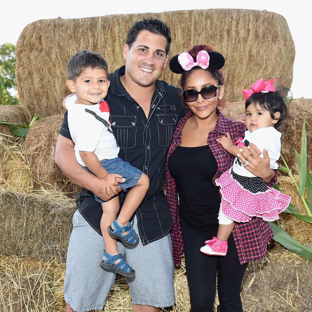 Jionni LaValle mit Snooki und ihren beiden Kindern Lorenzo Dominic und Giovanna Marie LaValle