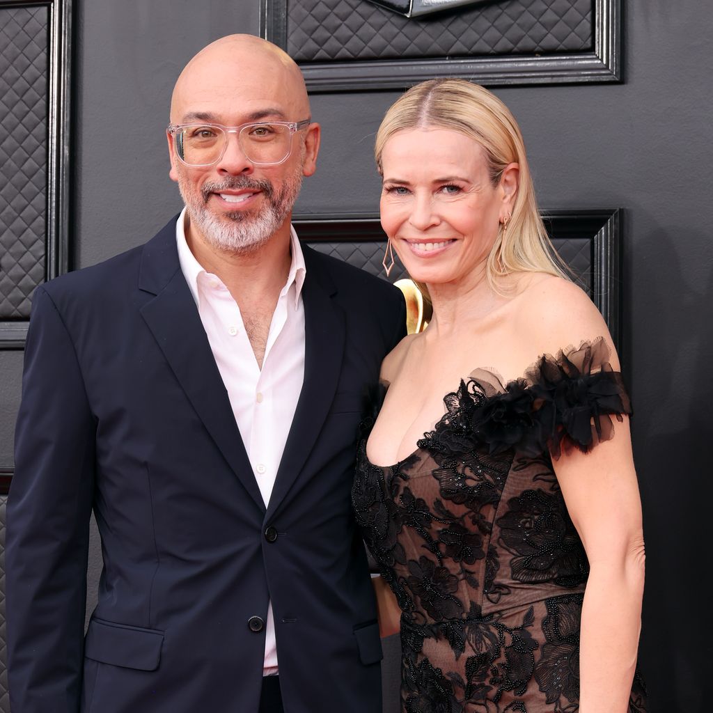 Jo Koy und Chelsea Handler im April 2022