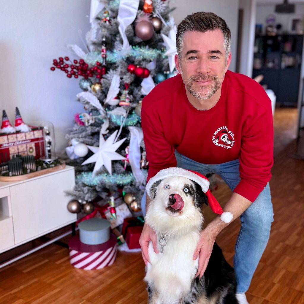 Jo Weil und sein Hund Sky, Weihnachten 2024