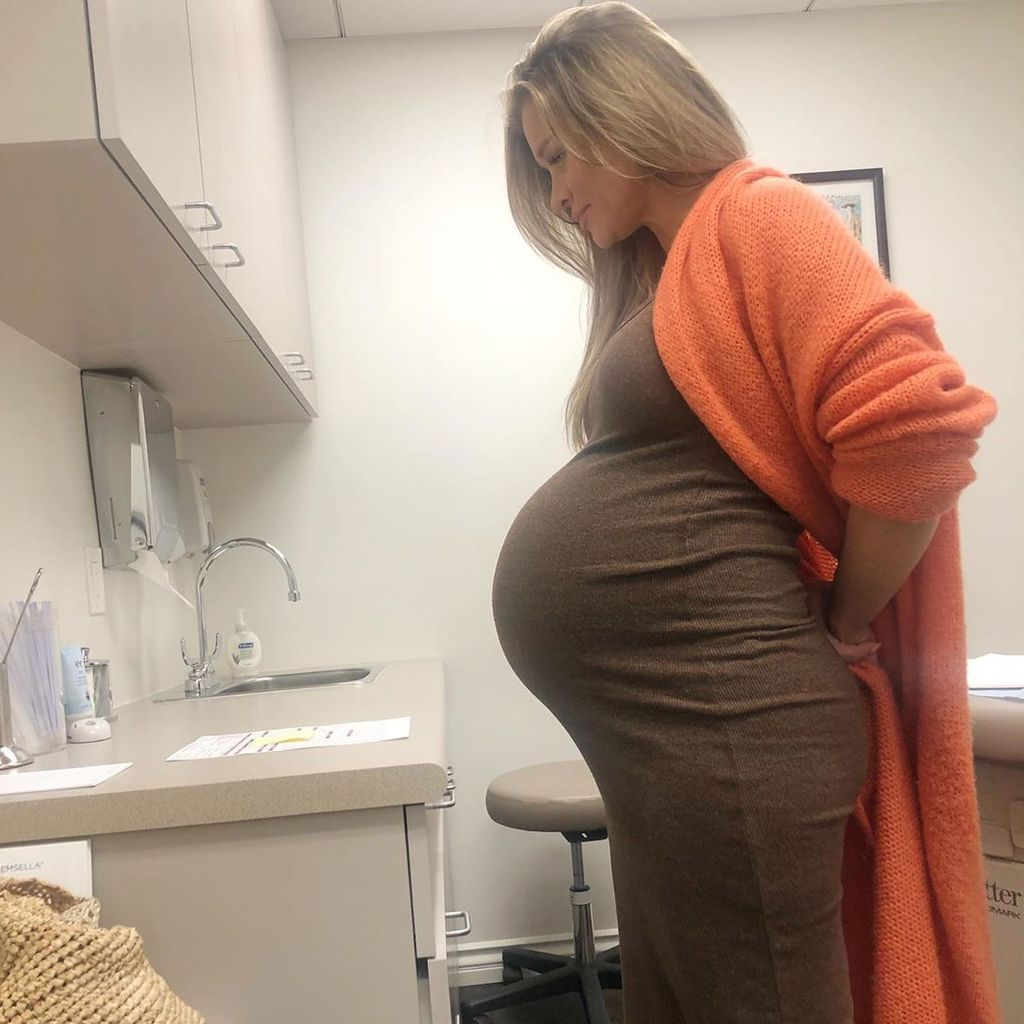 Joanna Krupa beim Arzt