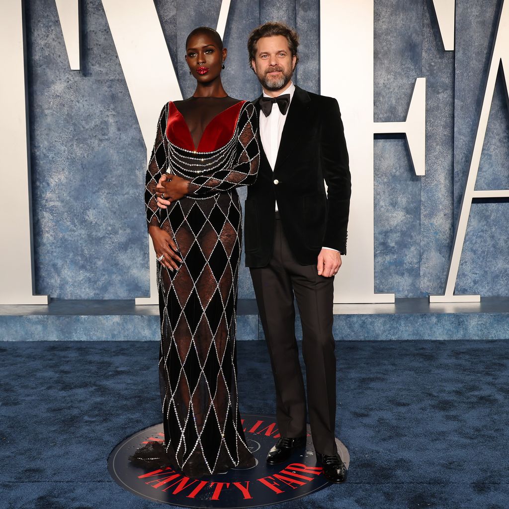 Jodie Turner-Smith und Joshua Jackson bei der Vanity Fair Oscar Party 2023
