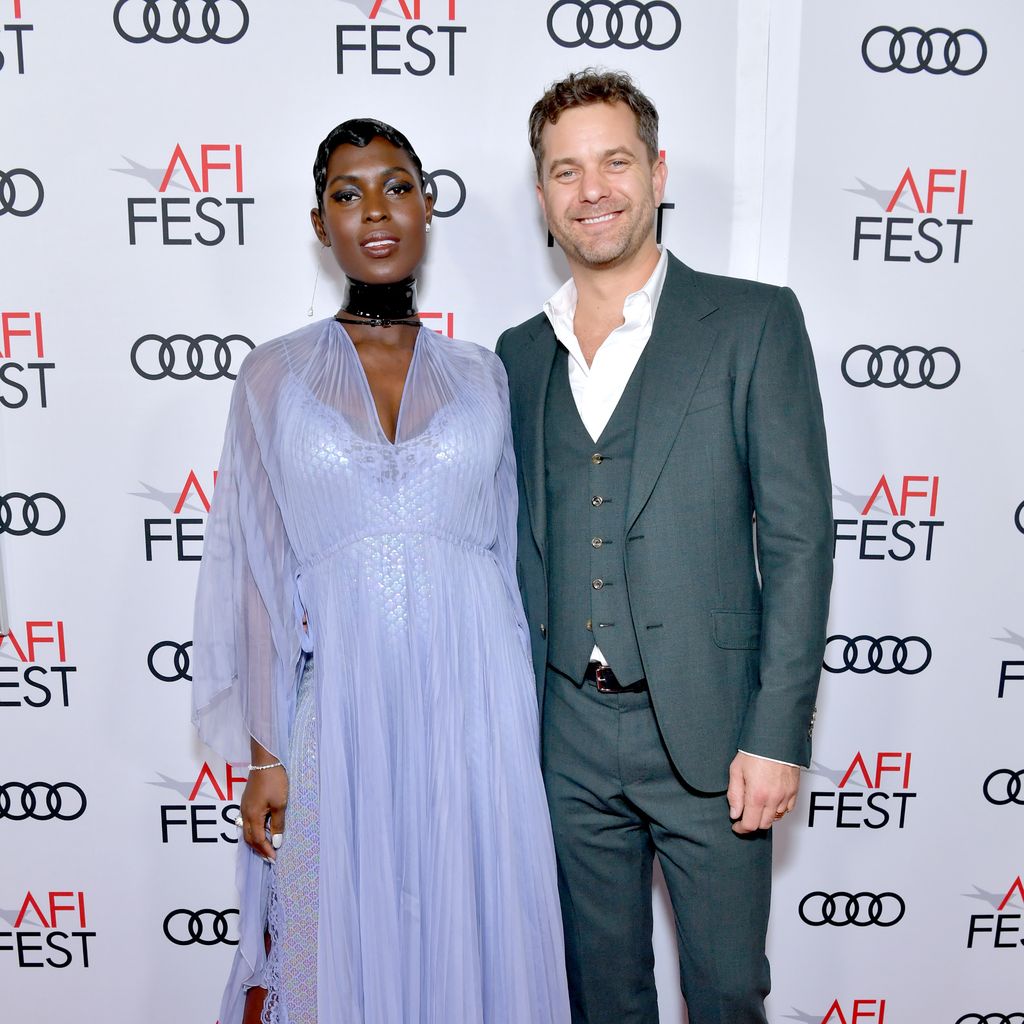 Jodie Turner-Smith und Joshua Jackson im November 2019