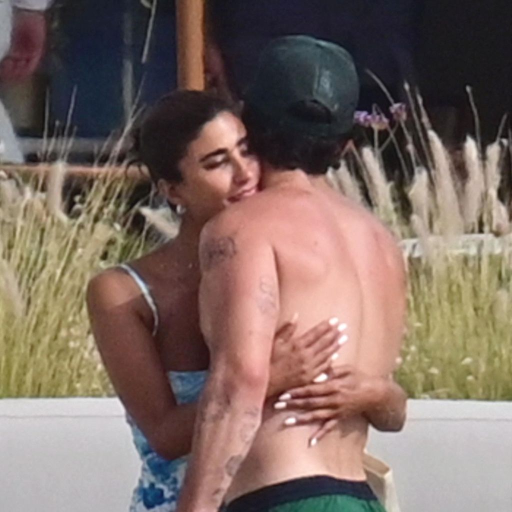 Joe Jonas mit einer Unbekannten