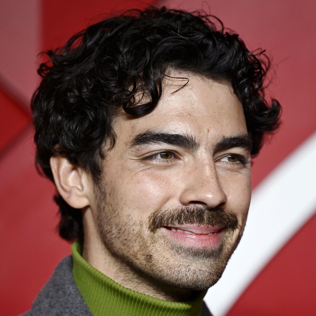 Joe Jonas, Sänger