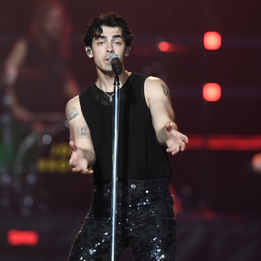 Joe Jonas, Sänger