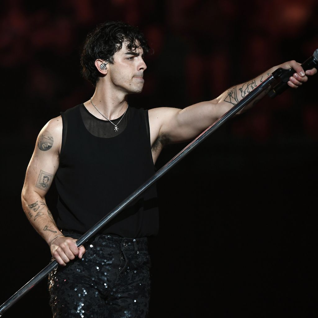 Joe Jonas, Sänger
