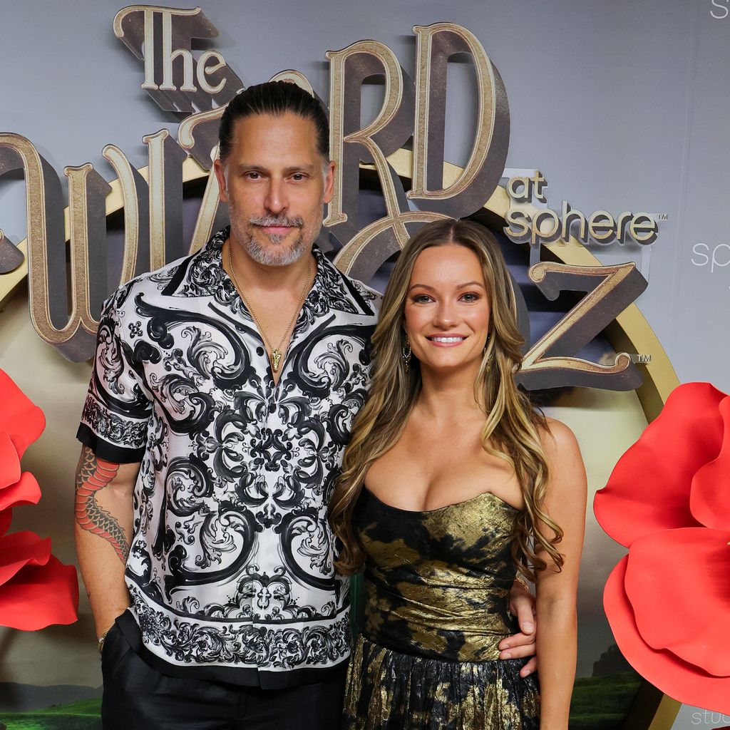 Joe Manganiello und Caitlin O’Connor bei der Premiere von „The Wizard of Oz at Sphere“, August 2025