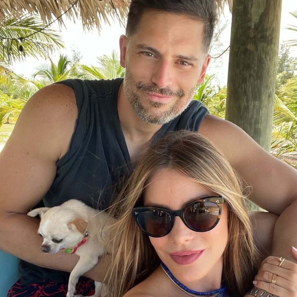 Joe Manganiello und Sofia Vergara mit ihrem Hund Bubbles
