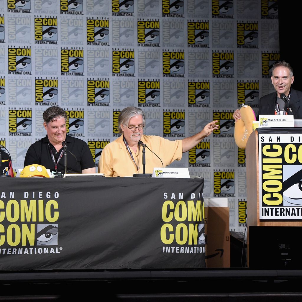 Joe Mantegna , Al Jean, Matt Groening und Michael Schneider bei der Comic-Con 2017