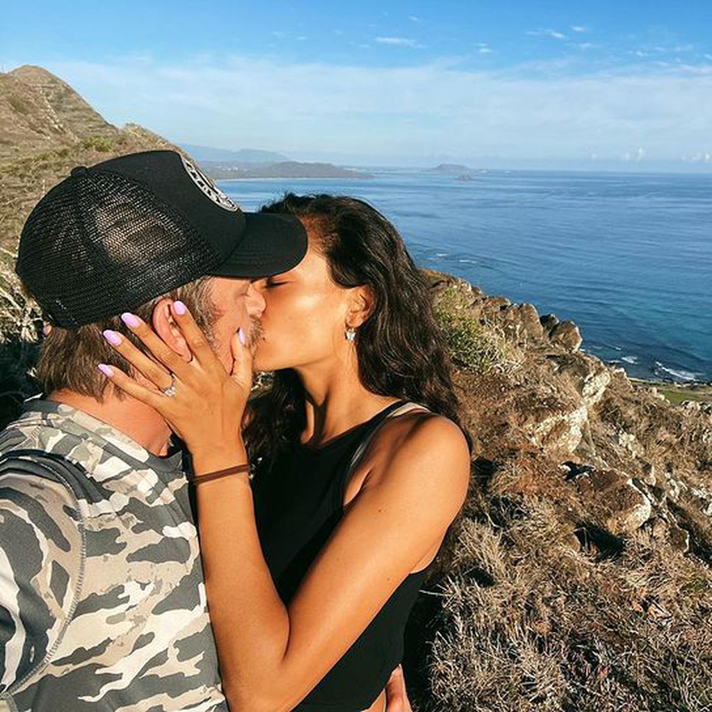 Joel Kinnaman und Kelly Gale