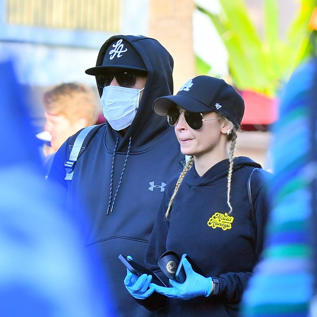 Joel Madden und Nicole Richie im Disneyland