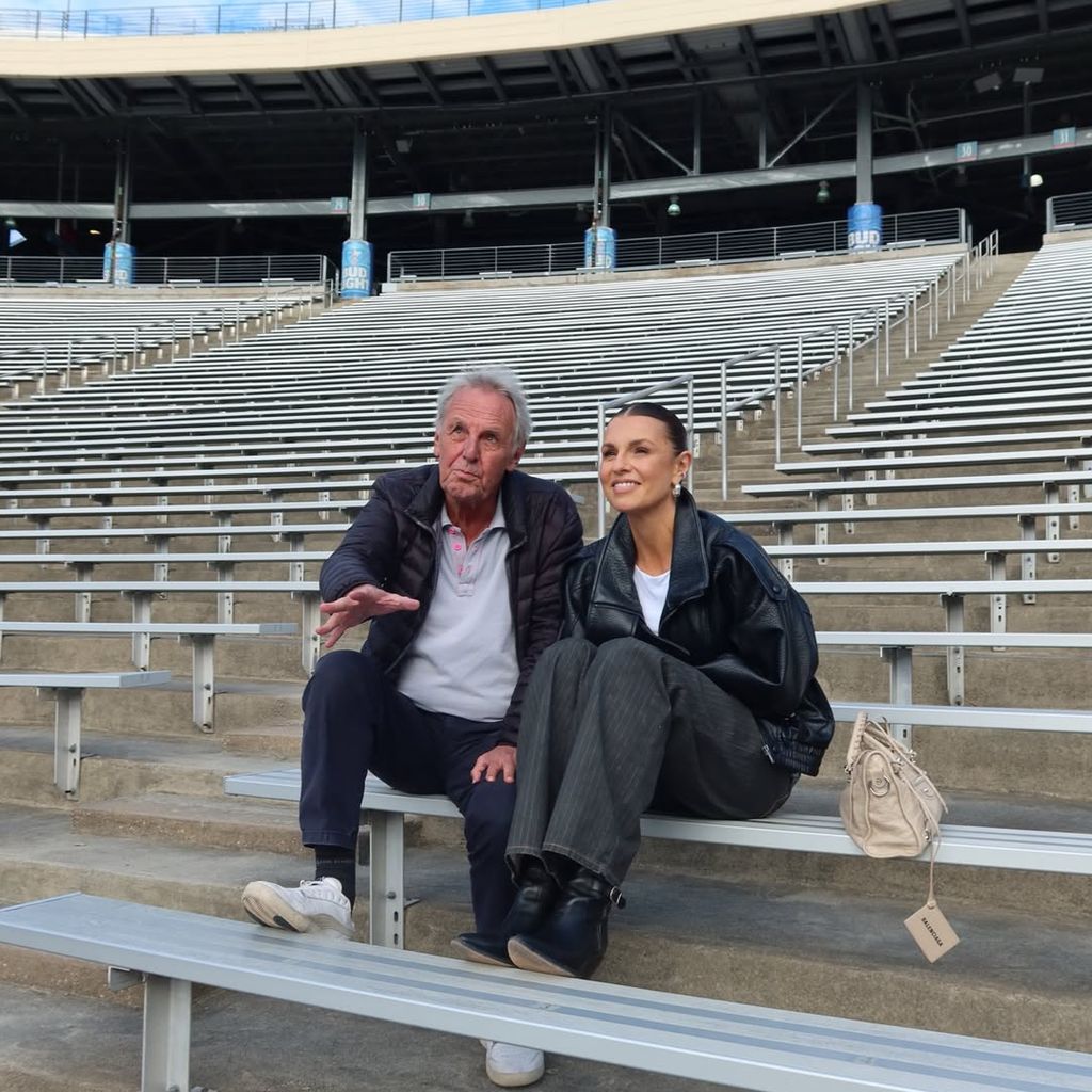 Jörg Wontorra mit seiner Tochter Laura Wontorra im Stadion