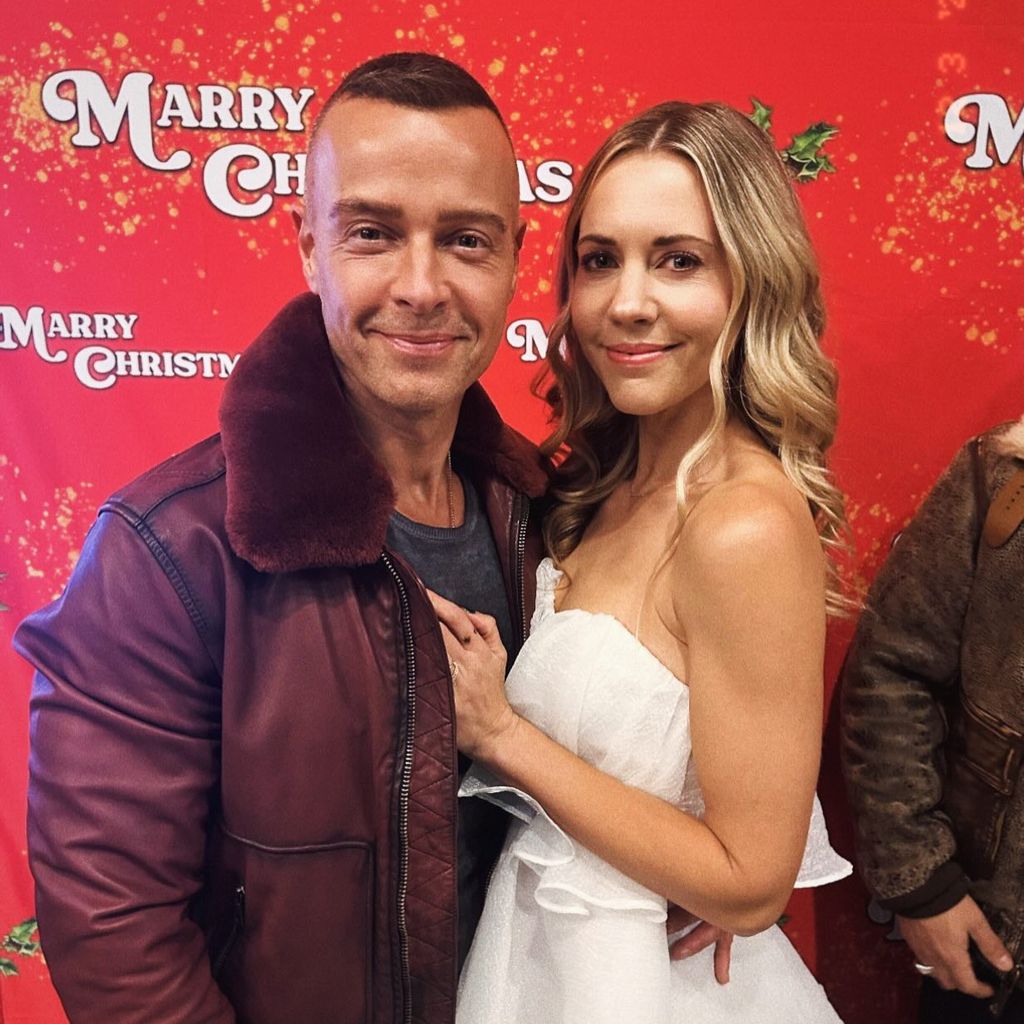 Joey Lawrence und Samantha Cope im Dezember 2024