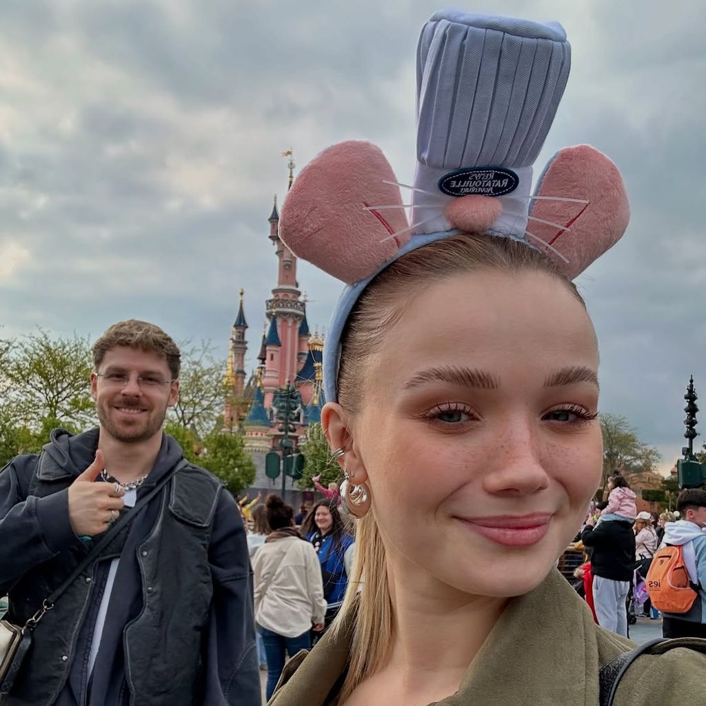 Joey’s Jungle und Julia Beautx in Disneyland