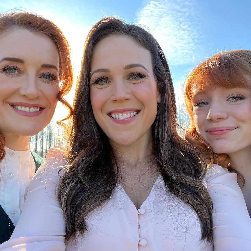 Johannah Newmarch, Erin Krakow und Mamie Laverock, Schauspielerinnen