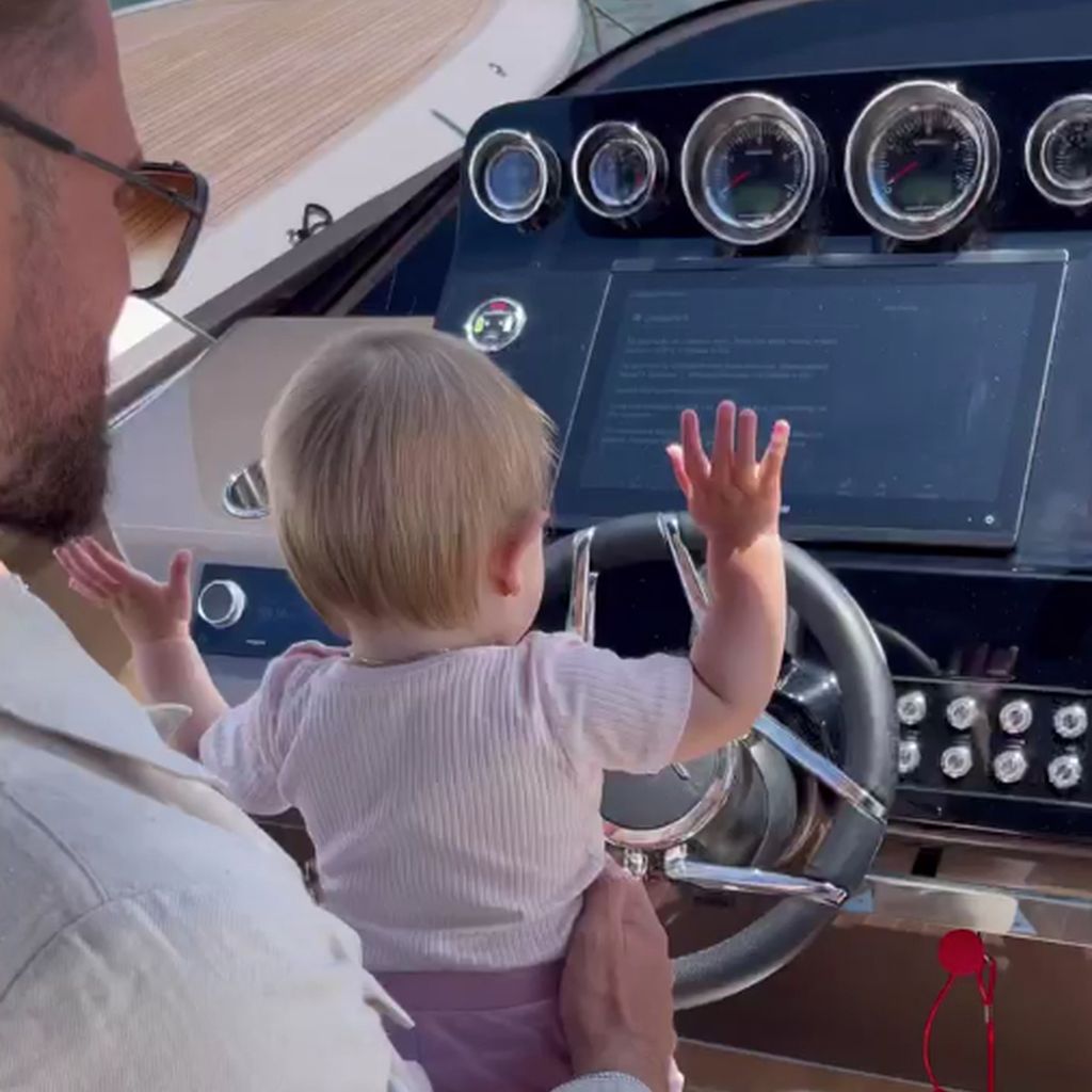 Johannes Haller mit seiner Tochter Hailey-Su