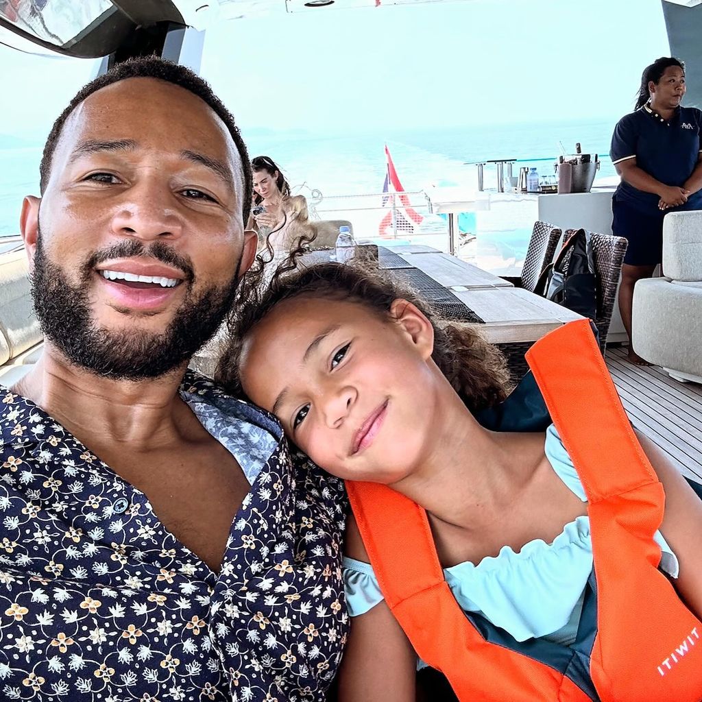John Legend mit seiner Tochter Luna im April 2024