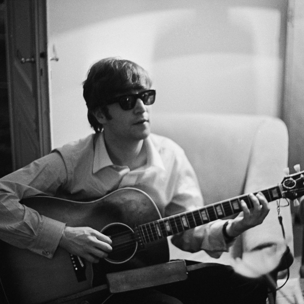 John Lennon, Sänger