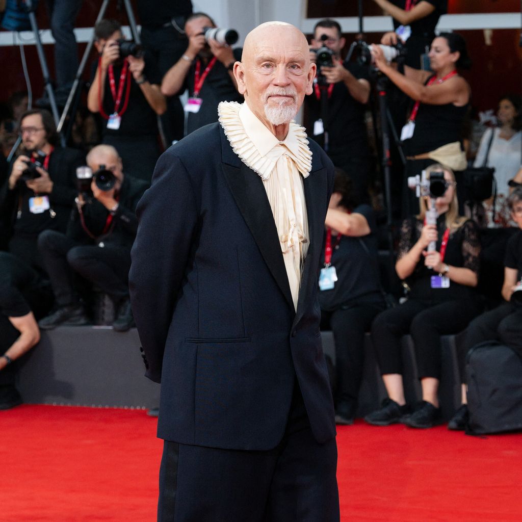 John Malkovich auf dem Roten Teppich bei den Filmfestspielen von Venedig 2026