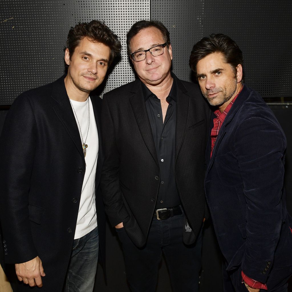 John Mayer, Bob Saget und John Stamos bei einer Gala 2018