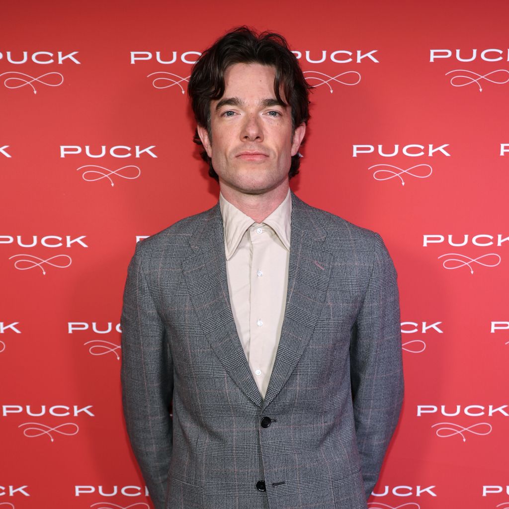 John Mulaney, Komiker