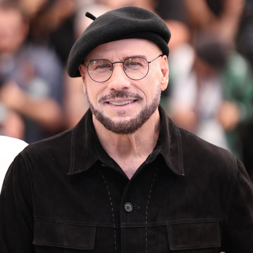 John Travolta beim Photocall des Cannes Film Festival für den Apple Original Film "Propeller One-Way Night Coach" in Cannes