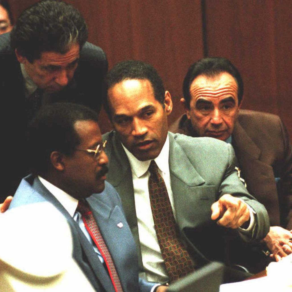 Johnnie Cochran, Robert Kardashian Sr., O.J. Simpson und Robert Shapiro vor Gericht, Januar 1995