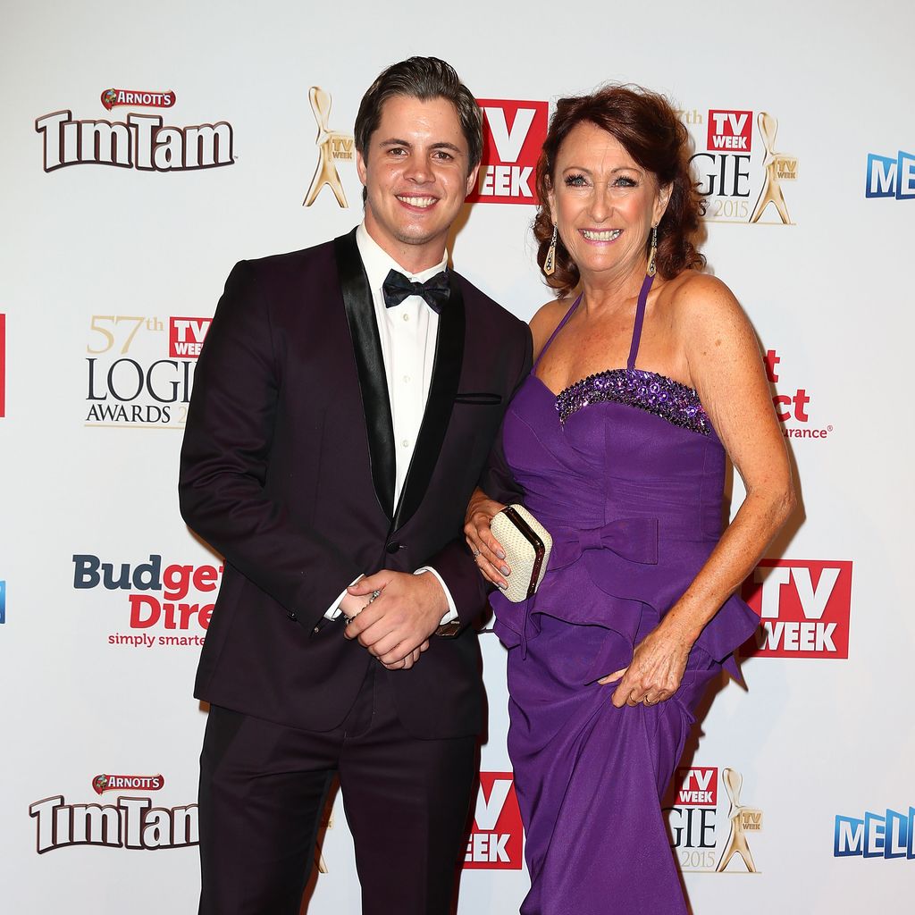 Johnny Ruffo und Lynne McGranger im Jahr 2015