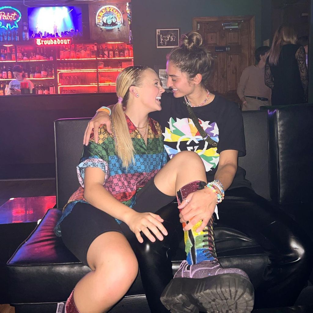 TikTokerin JoJo Siwa mit ihrer Freundin Avery Cyrus