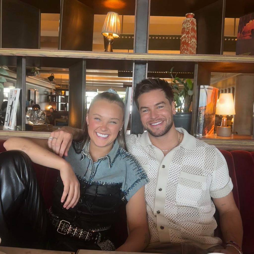 JoJo Siwa und Chris Hughes, April 2025