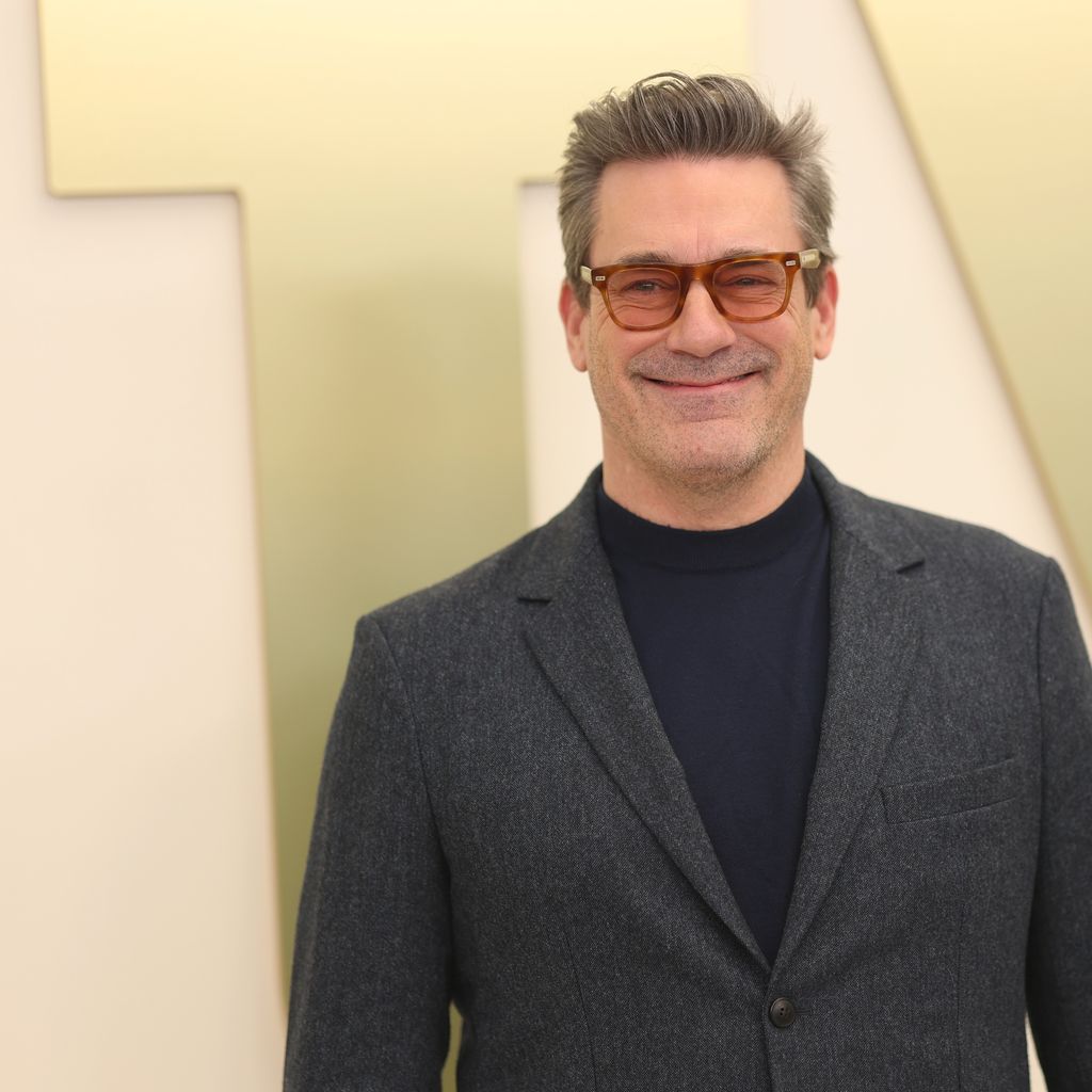 Jon Hamm bei einem Apple TV Press Day im Barker Hangar in Santa Monica