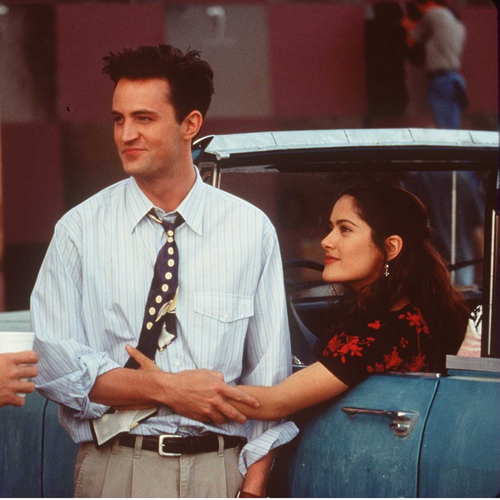Jon Tenney, Matthew Perry, und Salma Hayek am Set von "Fools Rush In"