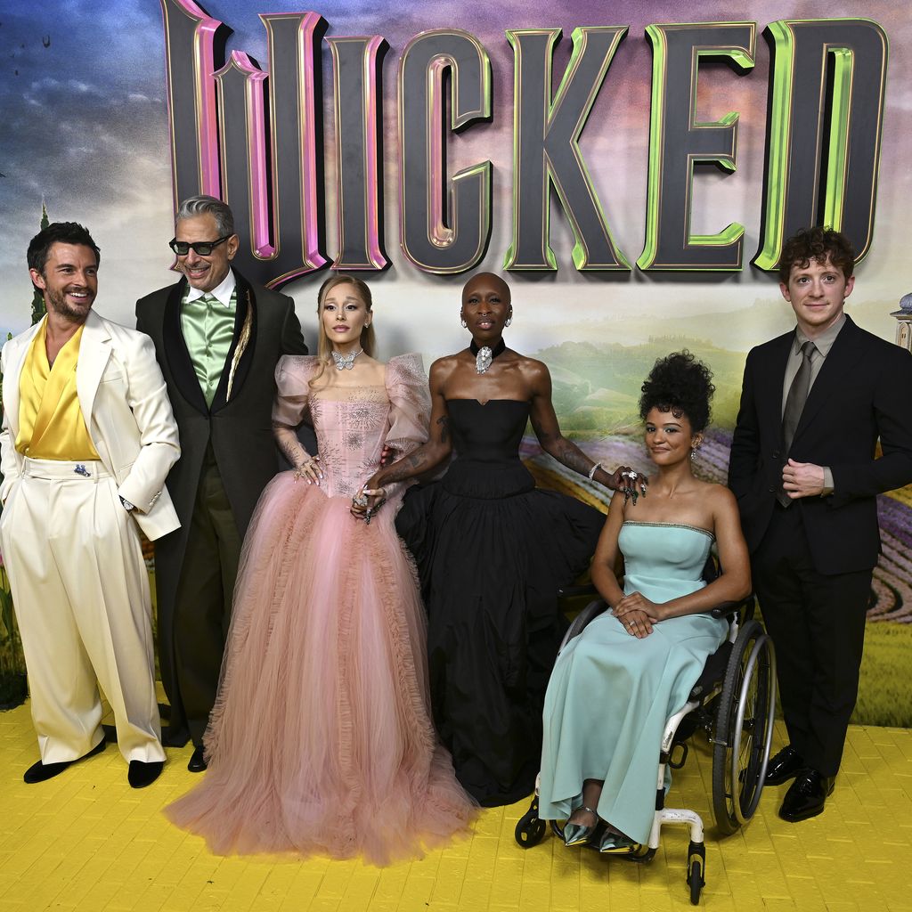 Jonathan Bailey, Jeff Goldblum, Ariana Grande, Cynthia Erivo, Marissa Bode und Ethan Slater