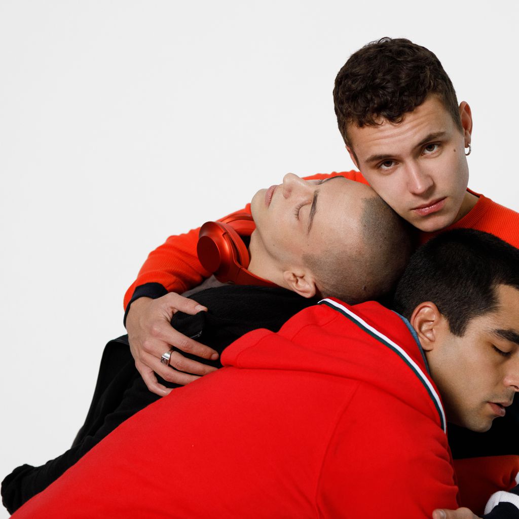 Alexis (Jorge Clemente), Ander (Arón Piper) und Omar (Omar Ayuso) in "Élite"
