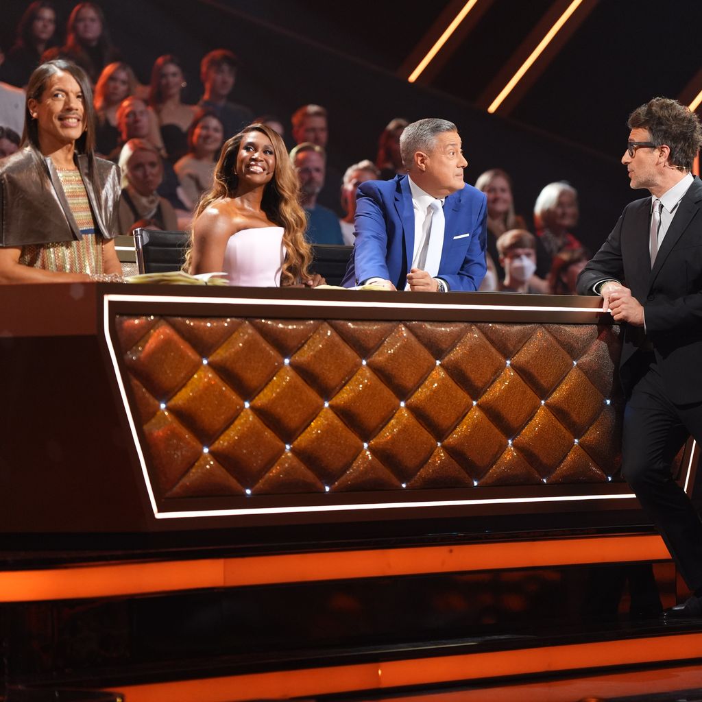 Jorge González, Motsi Mabuse, Joachim Llambi und Daniel Hartwich bei "Let's Dance" 2026