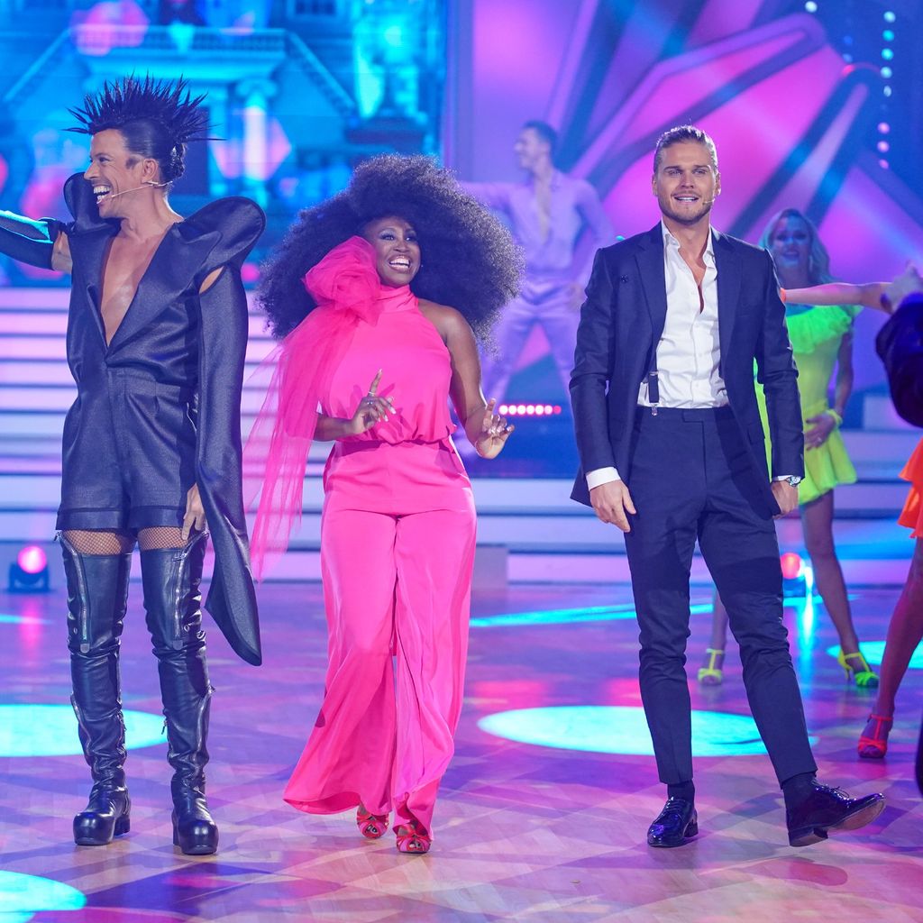 Jorge Gonzalez, Motsi Mabuse und Rúrik Gíslason bei "Let's Dance"
