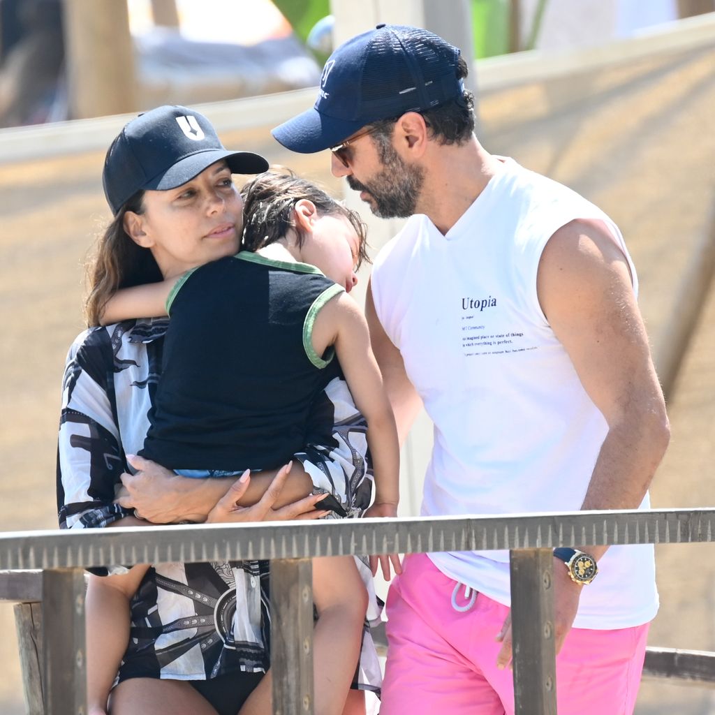 Eva Longoria mit ihrem Mann José Bastón und ihrem gemeinsamen Sohn Santiago
