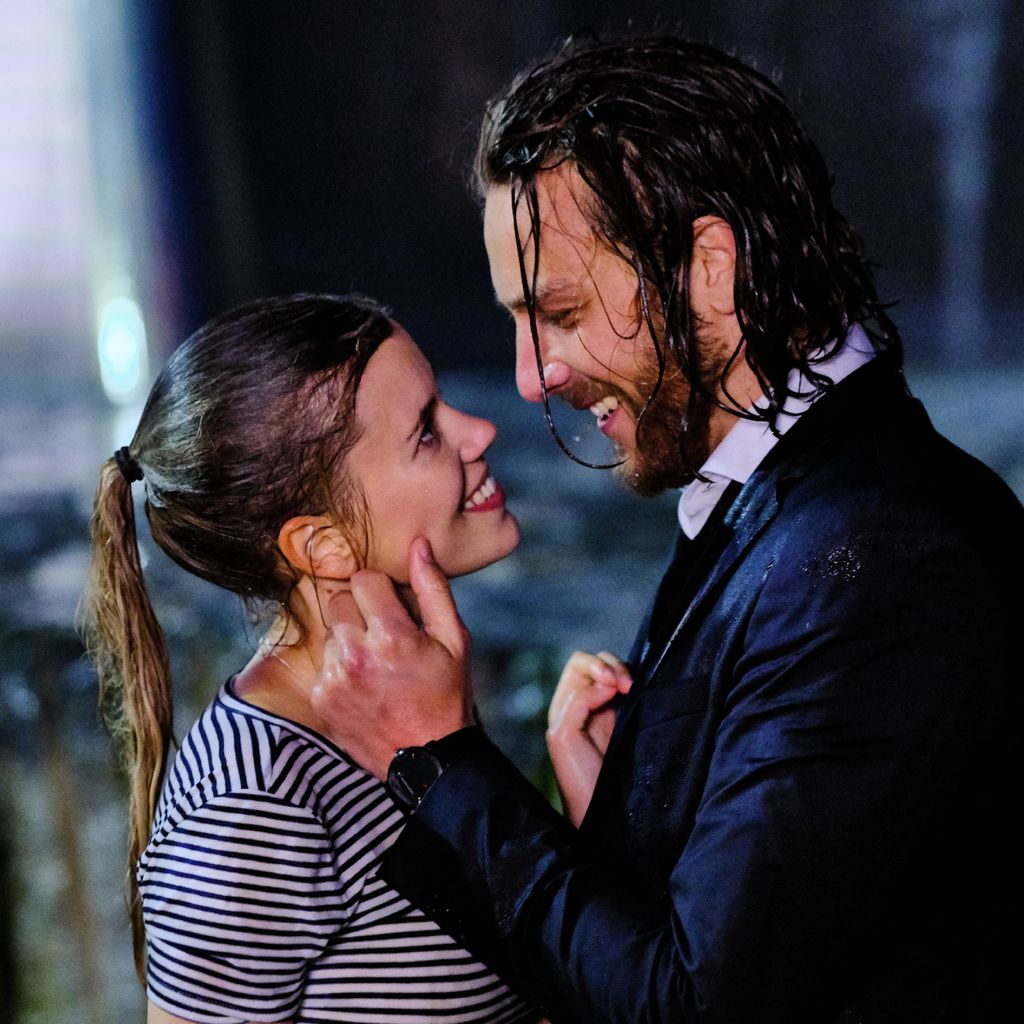 Josefin (Sina Zadra) und Alexander (Frederik Götz)
