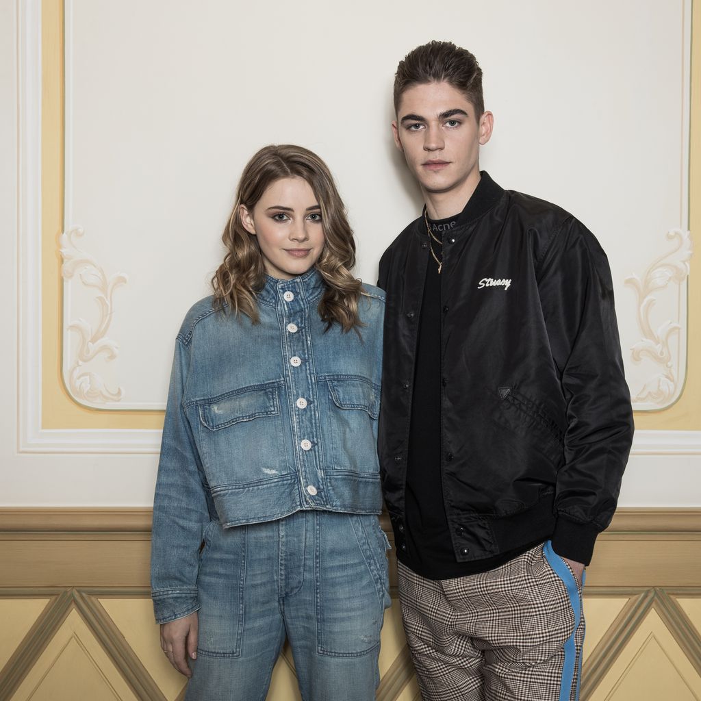 Josephine Langford und Hero Fiennes Tiffin im März 2019