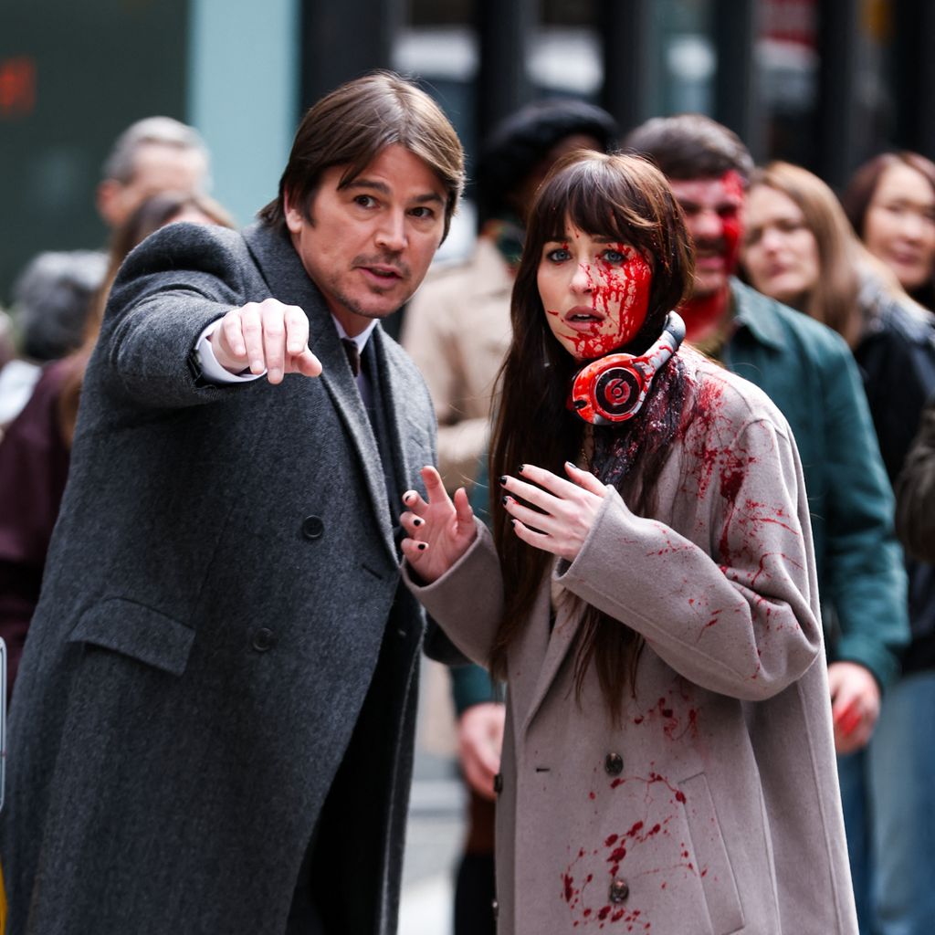 Josh Hartnett und Dakota Johnson beim Filmdreh in New York City, März 2025