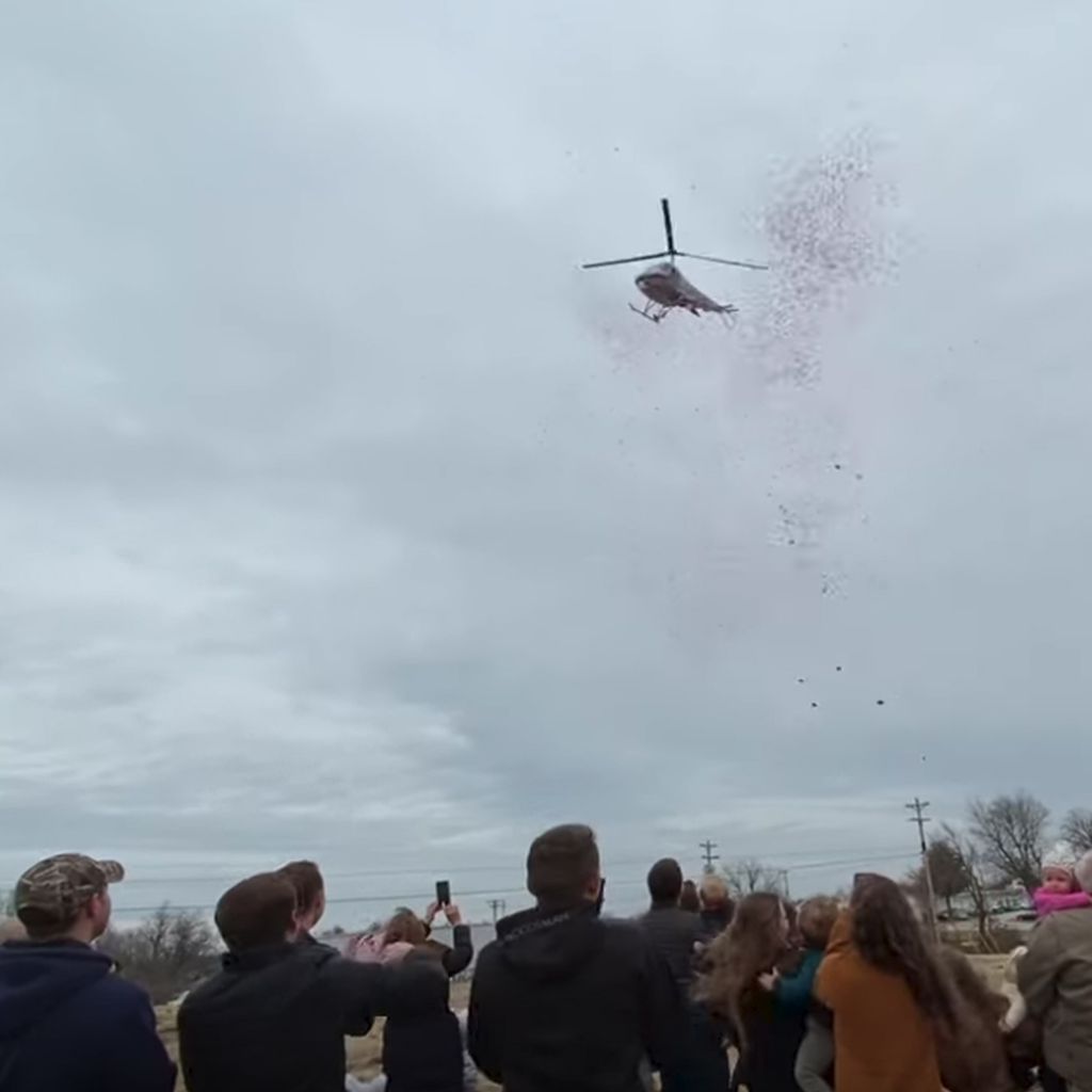 Joy-Anna Duggars Gender-Reveal-Party