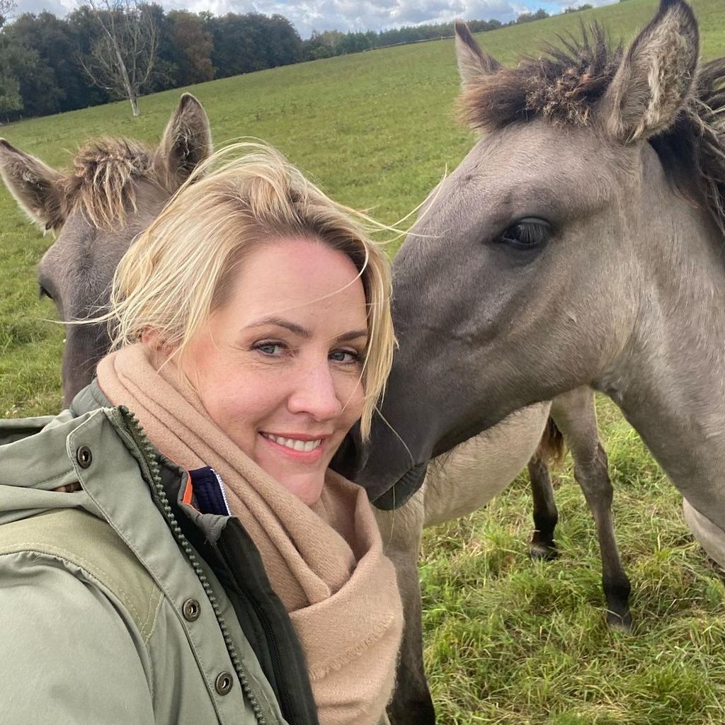 Judith Rakers mit Pferden